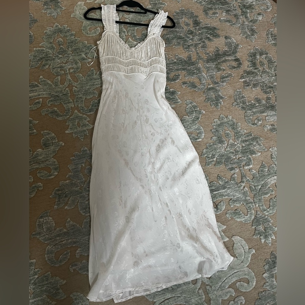 Astr enola smocked satin dress small white